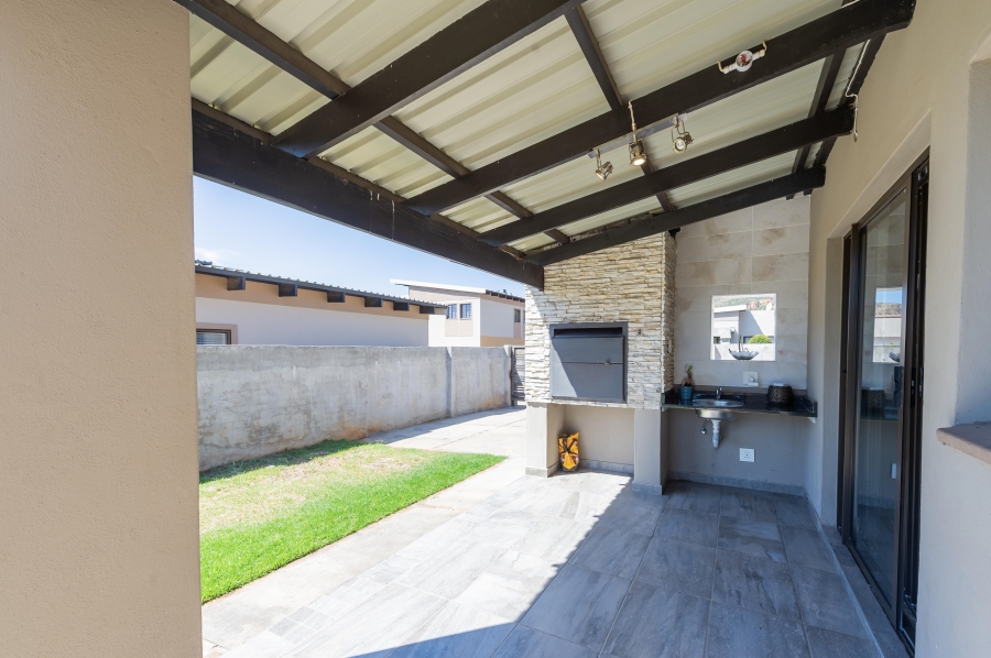 3 Bedroom Property for Sale in Geelhoutpark North West